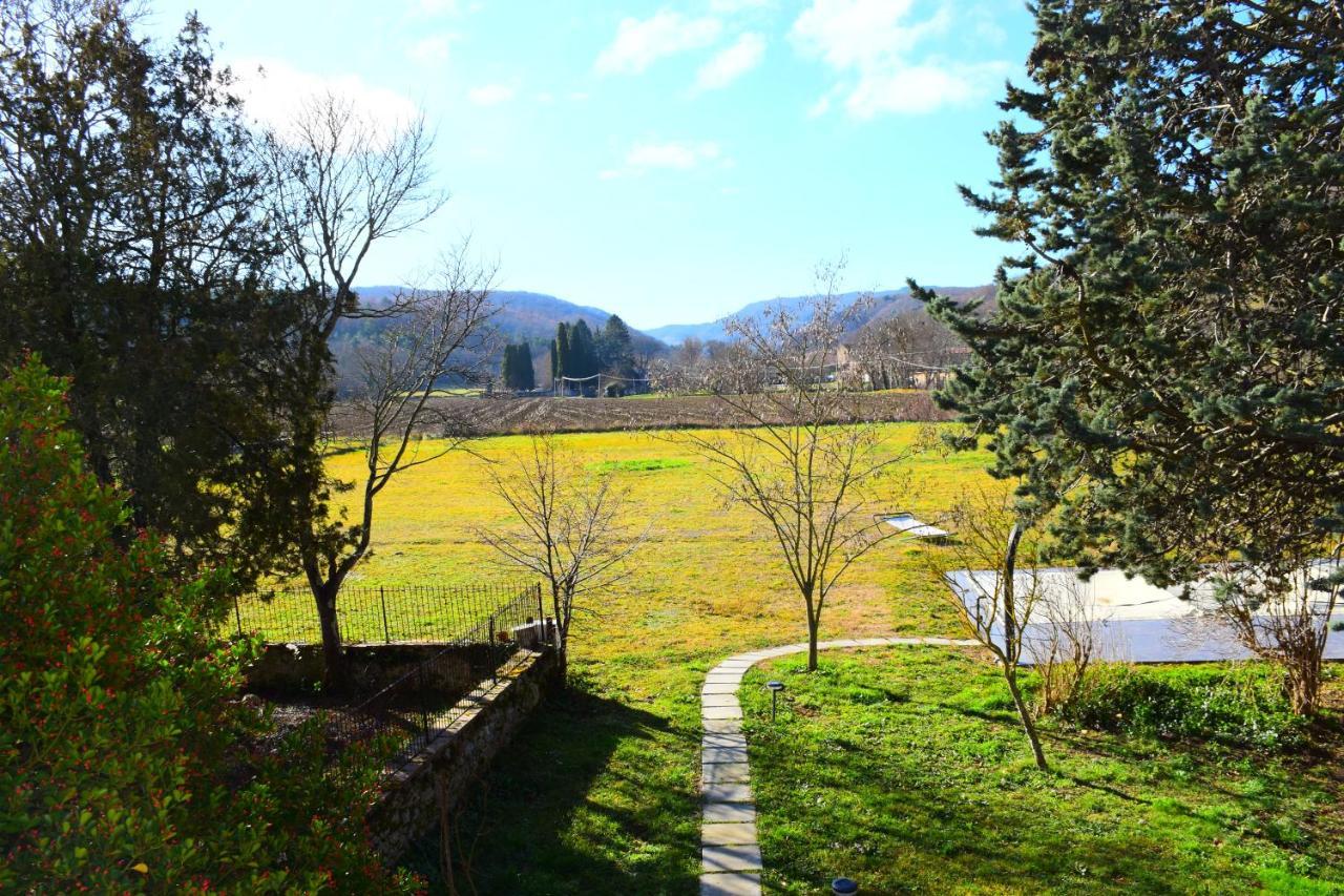 Domaine La Barre Dun-sur-Auron Exteriör bild